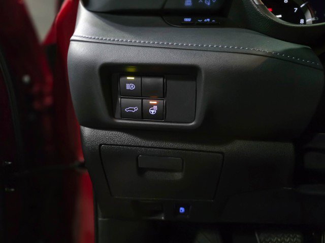 Used 2020 Toyota Highlander Limited image 29