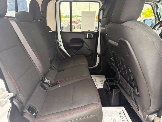 Used 2020 Jeep Gladiator Rubicon w/ Trailer Tow Package AWD/4WD image 18