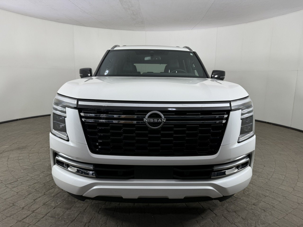 Used 2026 Nissan Armada SL w/ Captain's Chari Seat Package AWD/4WD image 2