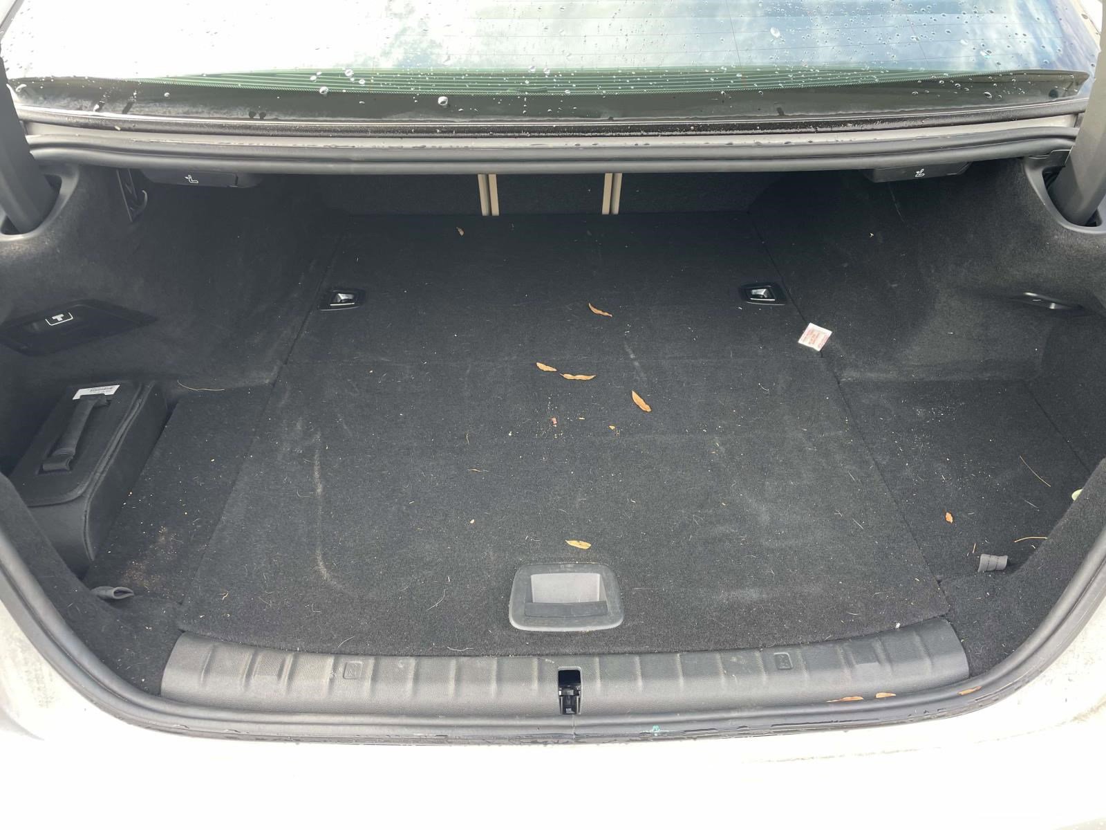 Used 2019 BMW 530e w/ Convenience Package image 14