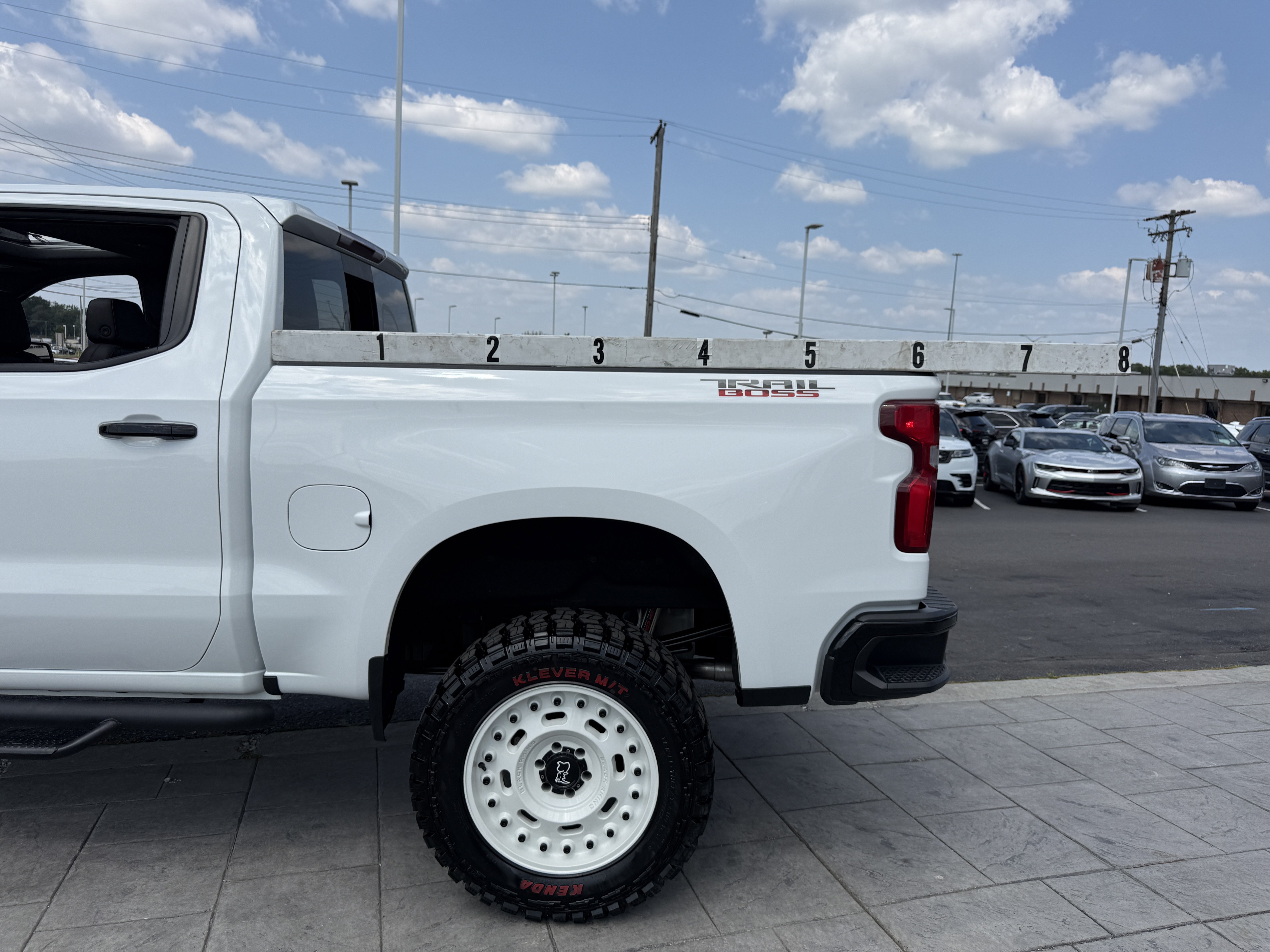 Used 2021 Chevrolet Silverado 1500 LT Trail Boss w/ Convenience Package II AWD/4WD image 51