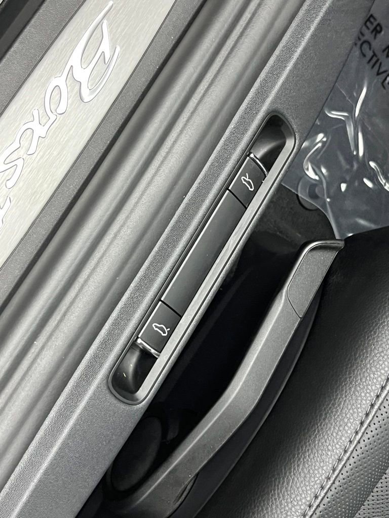 Certified 2024 Porsche 718 Boxster image 29