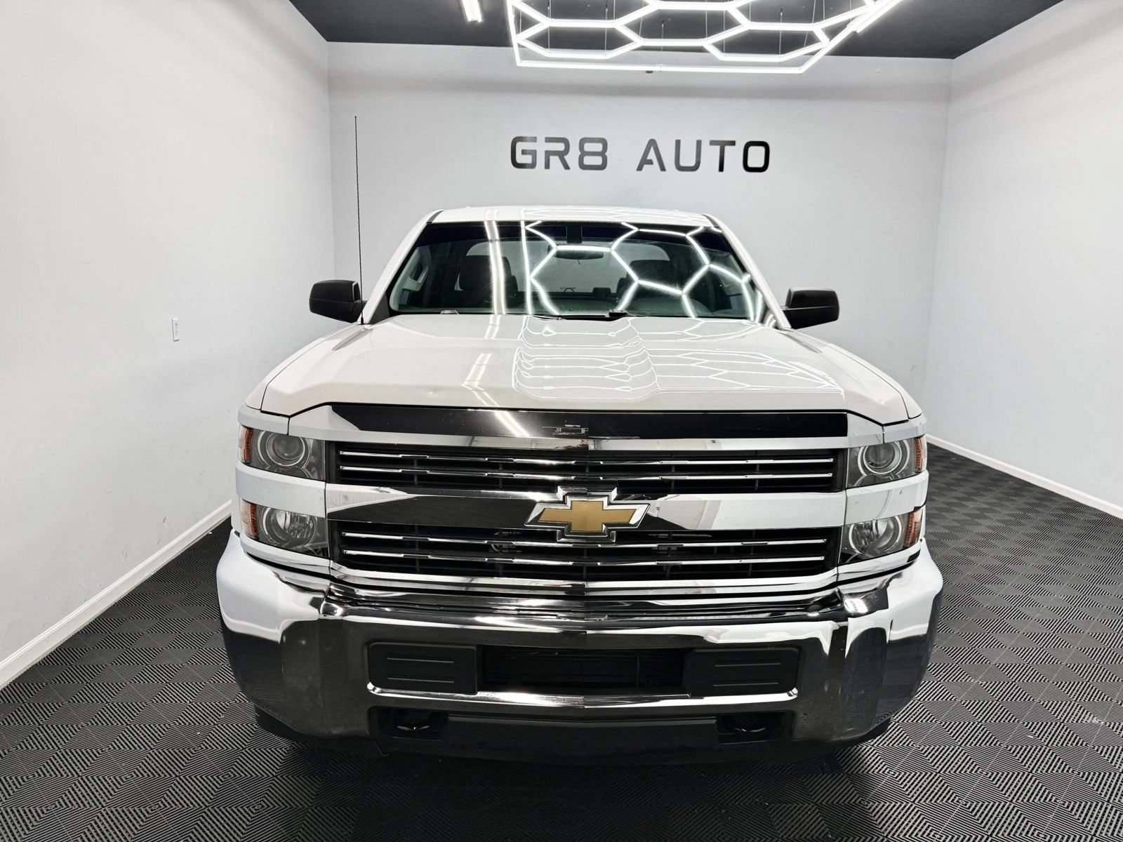Used 2015 Chevrolet Silverado 2500 W/T RWD image 2
