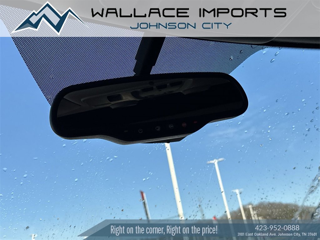 Used 2016 Buick Enclave Premium w/ Experience Buick Package image 18