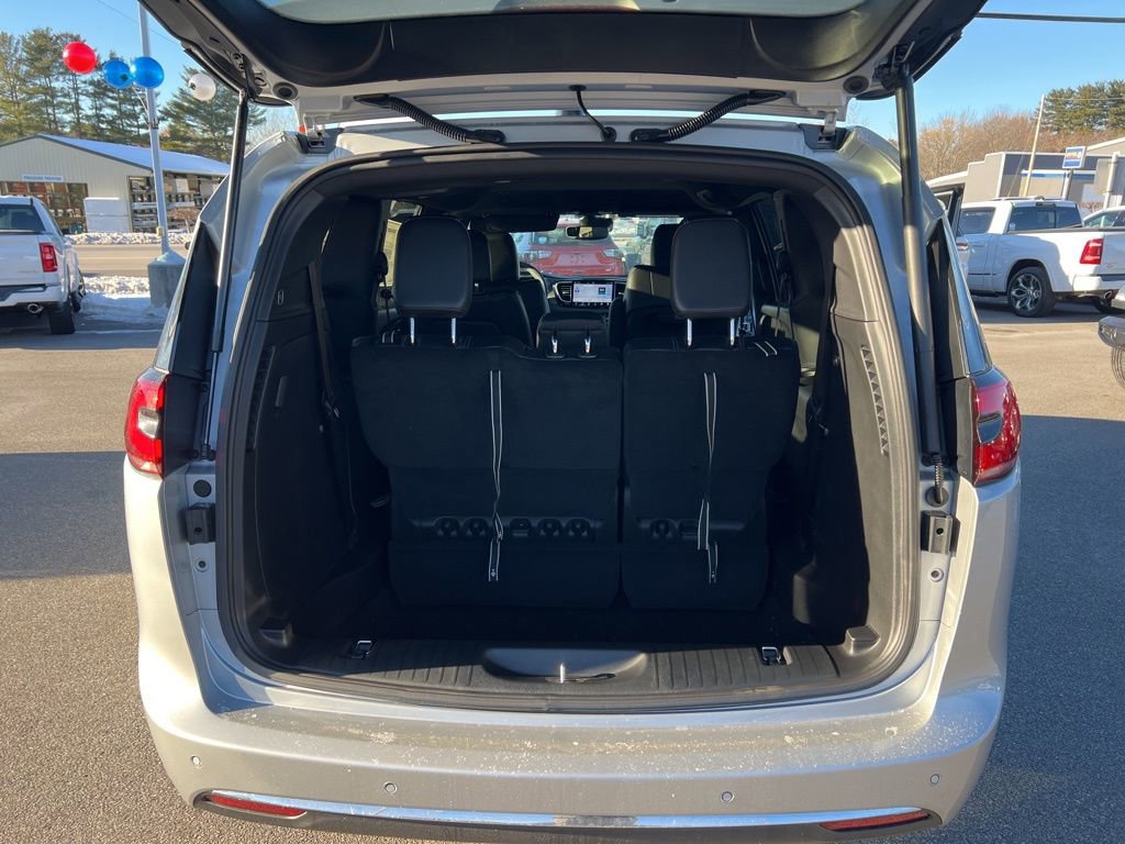 New 2026 Chrysler Pacifica Select FWD image 14