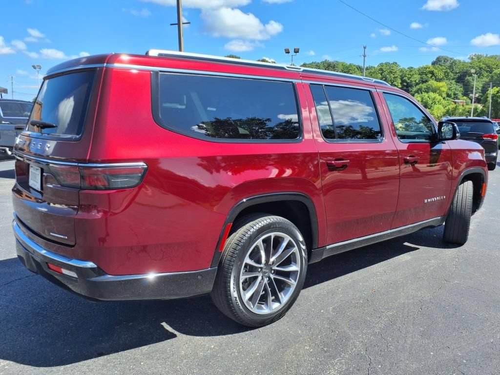 Used 2024 Jeep Wagoneer L Series III w/ Premium Group I AWD/4WD image 17