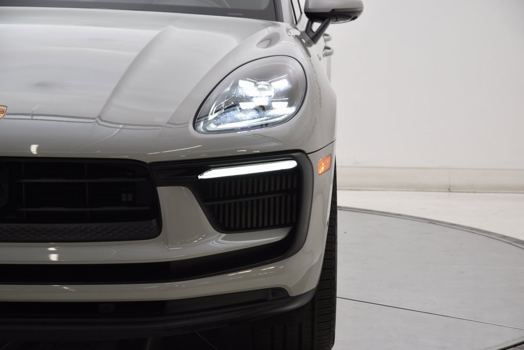Used 2023 Porsche Macan S image 12