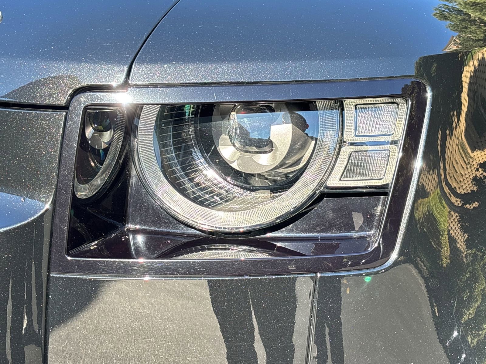 Certified 2025 Land Rover Defender 110 S image 11