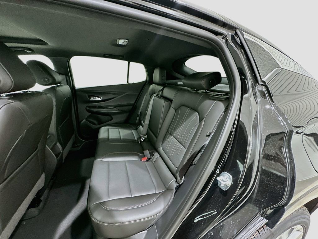New 2026 Buick Envista Avenir FWD image 24