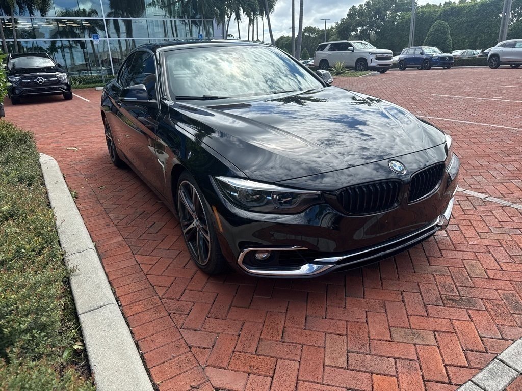 Used 2018 BMW 440i Convertible image 2