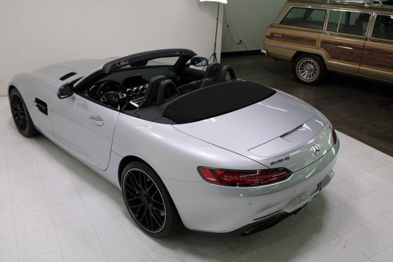 Used 2019 Mercedes-Benz AMG GT Roadster image 16