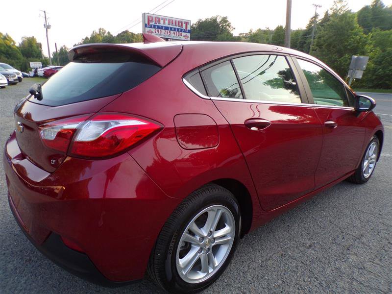 Used 2017 Chevrolet Cruze LT FWD image 7