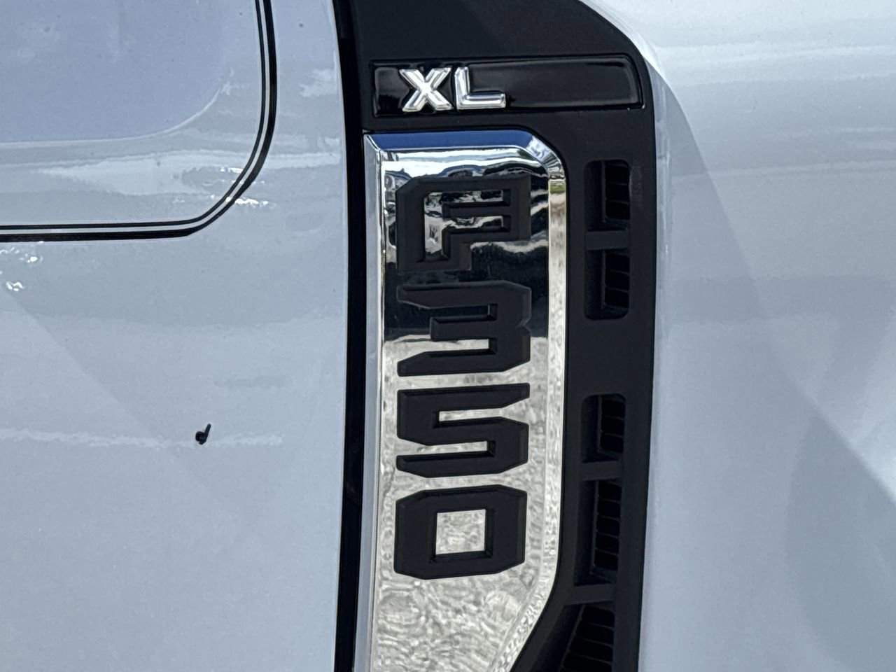 New 2026 Ford F350 XL w/ XL Chrome Package RWD image 10