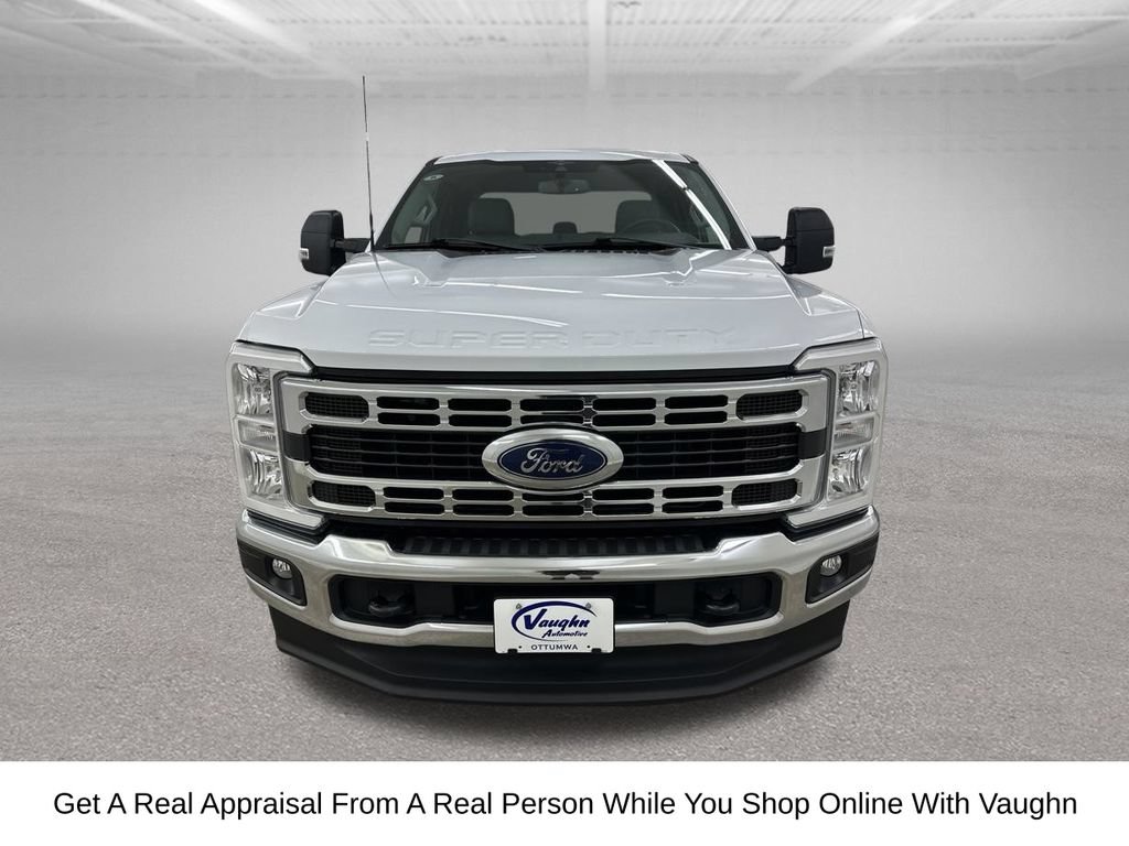 Used 2023 Ford F250 XLT w/ Snow Plow/Camper Package AWD/4WD image 5