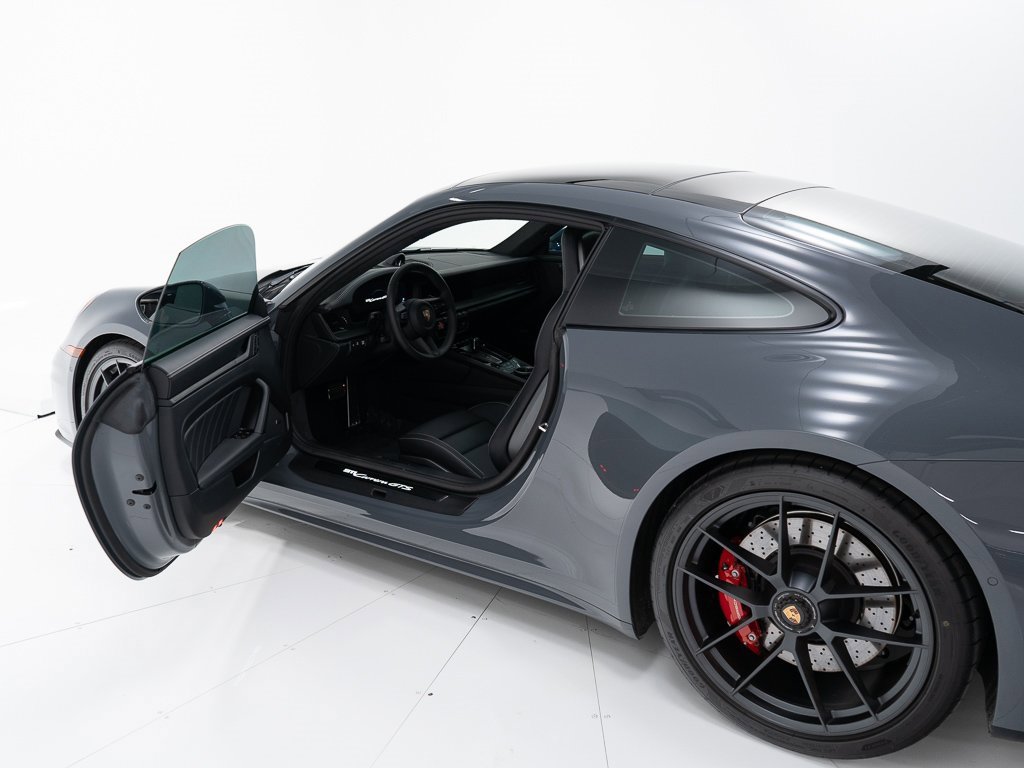 Used 2026 Porsche 911 GTS image 9