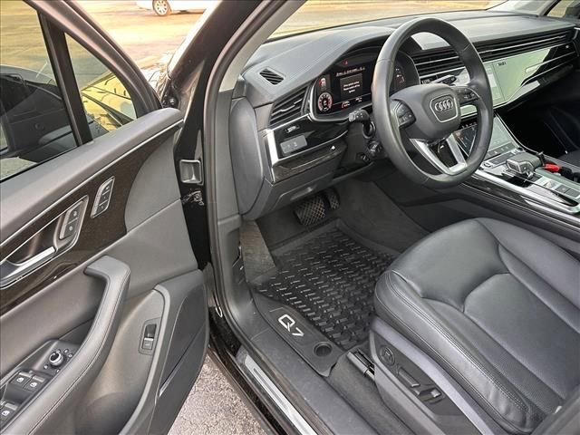 Used 2023 Audi Q7 3.0T Premium Plus AWD/4WD image 13