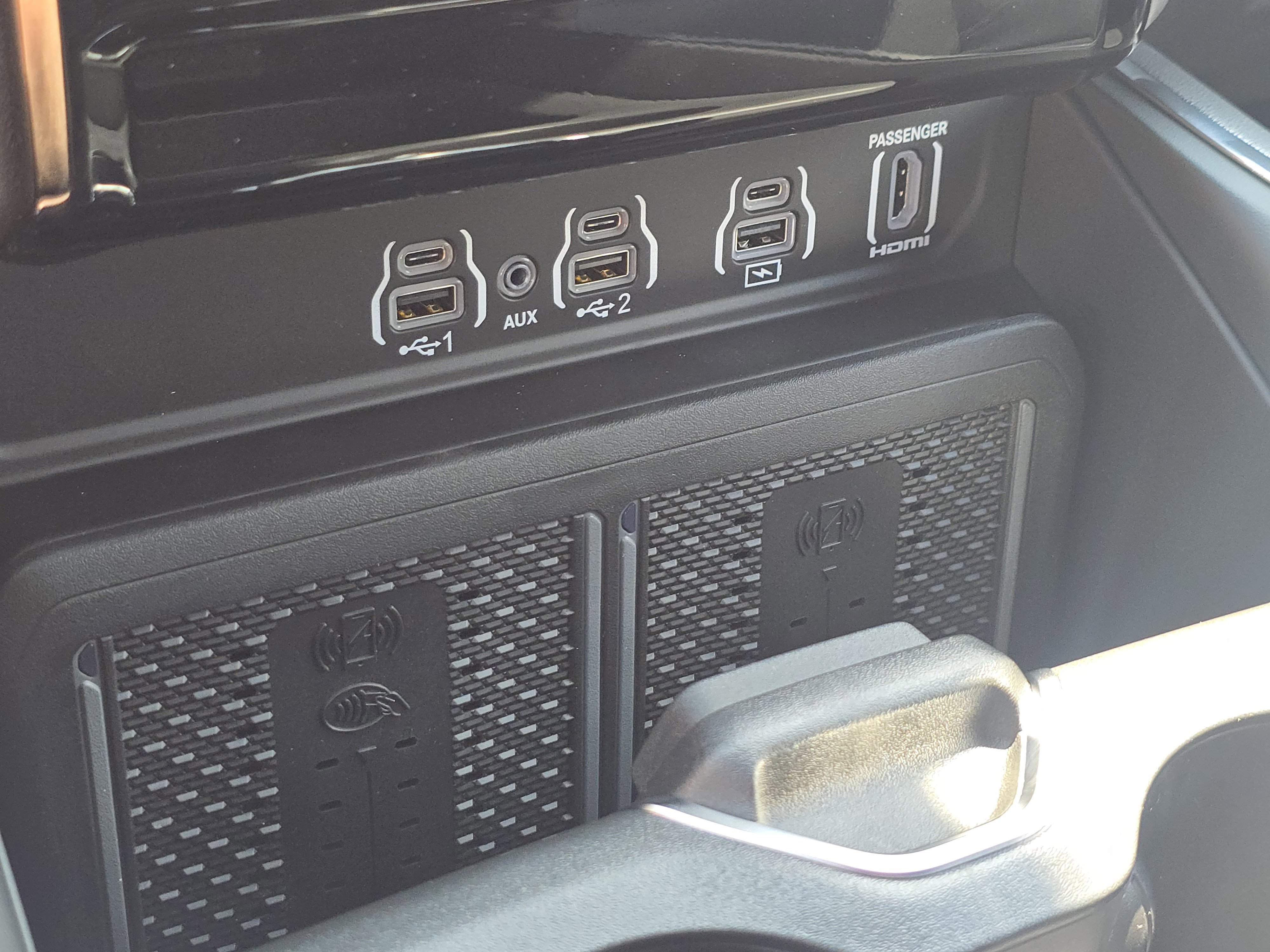 New 2026 RAM 1500 Laramie w/ Night Edition image 8
