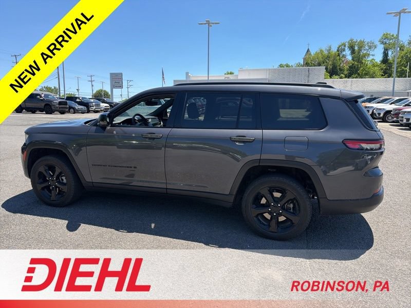 Used 2023 Jeep Grand Cherokee L Laredo AWD/4WD image 8