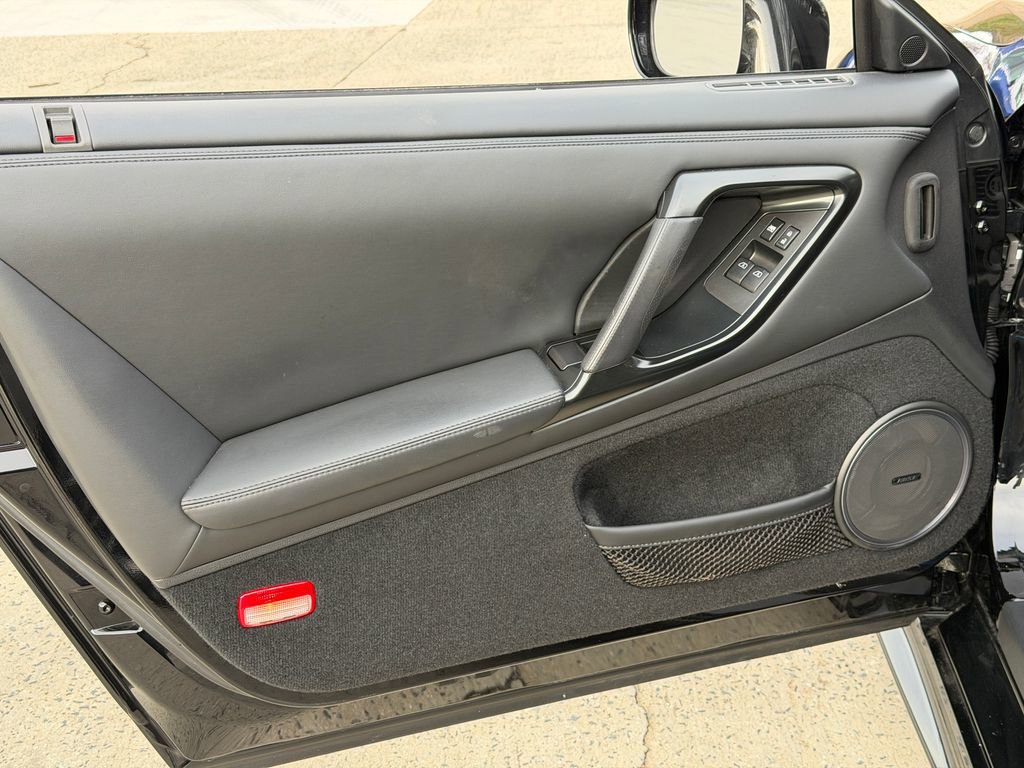 Used 2024 Nissan GT-R Premium w/ Floor Mat Package image 12