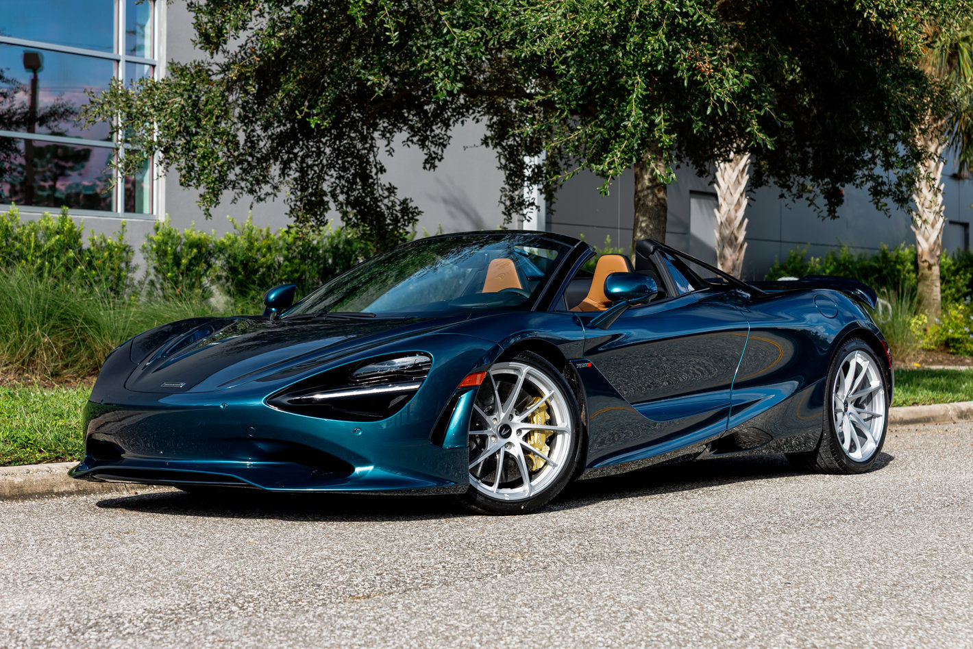 New 2027 McLaren 750S Spider RWD image 32