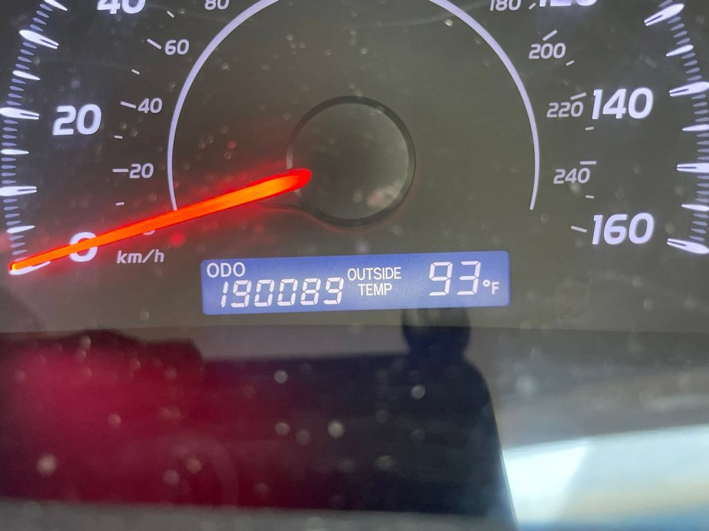 Used 2010 Toyota Camry LE FWD image 13