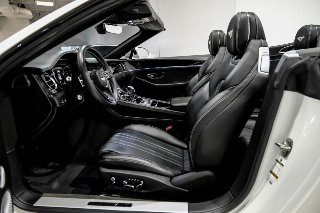 Used 2020 Bentley Continental GT image 9