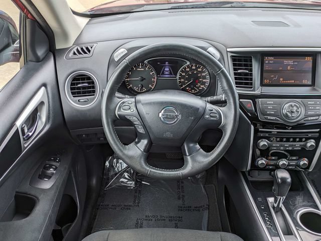 Used 2016 Nissan Pathfinder SV FWD image 16