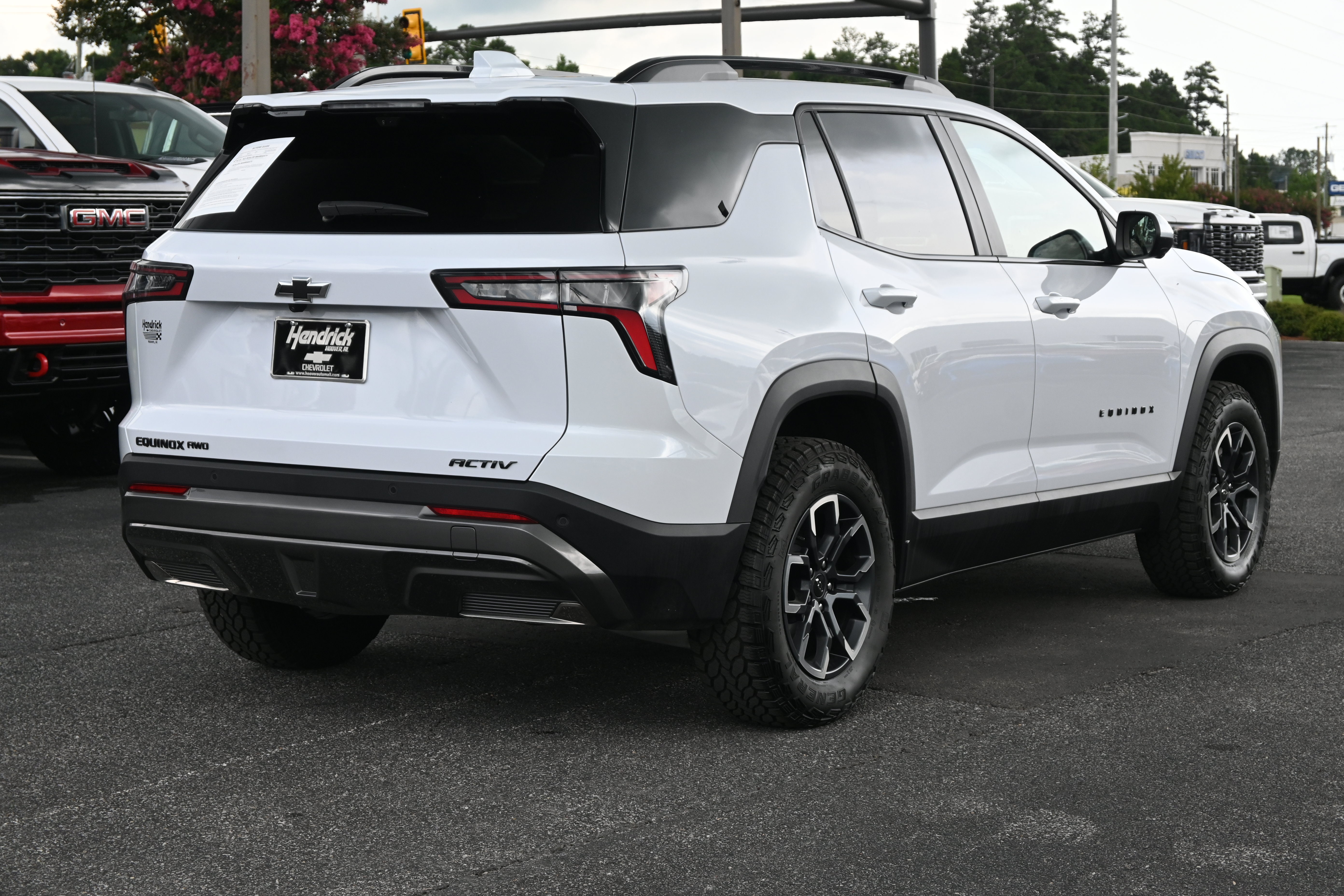 New 2026 Chevrolet Equinox ACTIV w/ Safety and Technology Package AWD/4WD image 10
