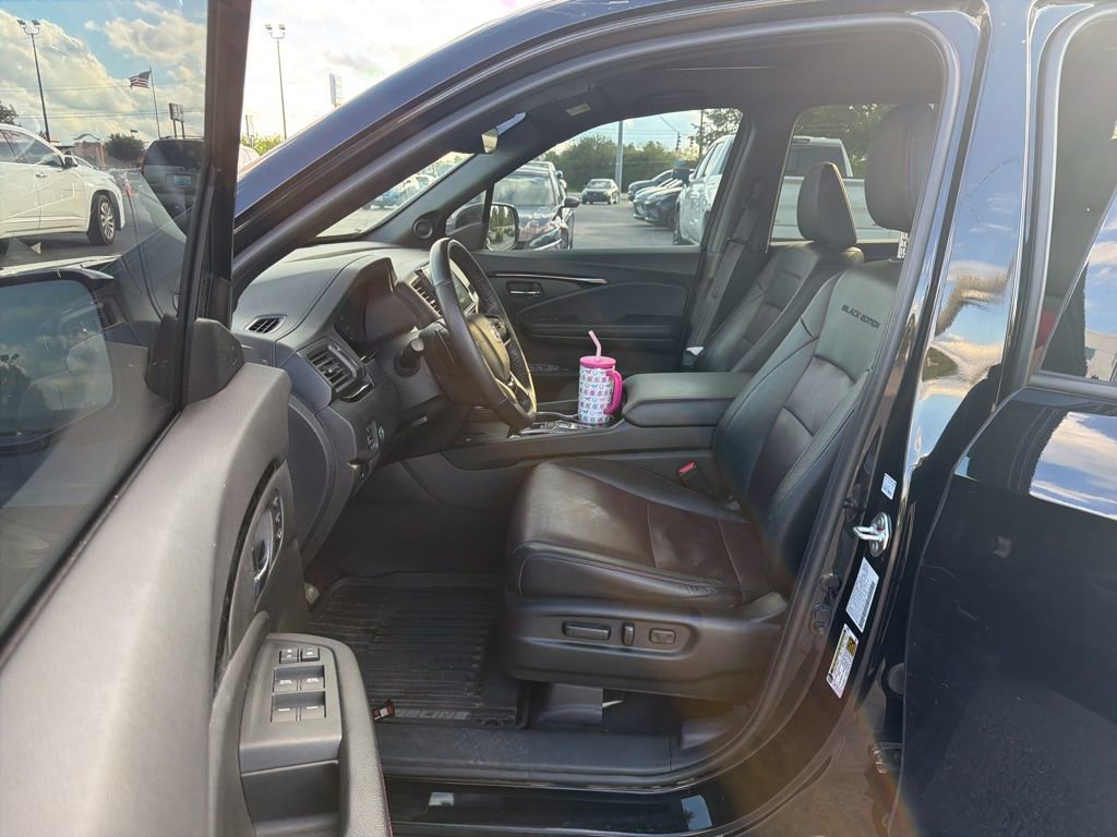 Used 2024 Honda Ridgeline Black Edition image 6