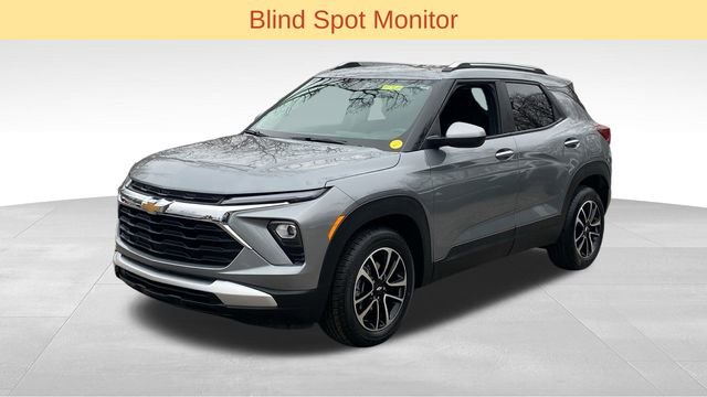 Used 2025 Chevrolet TrailBlazer LT FWD image 4