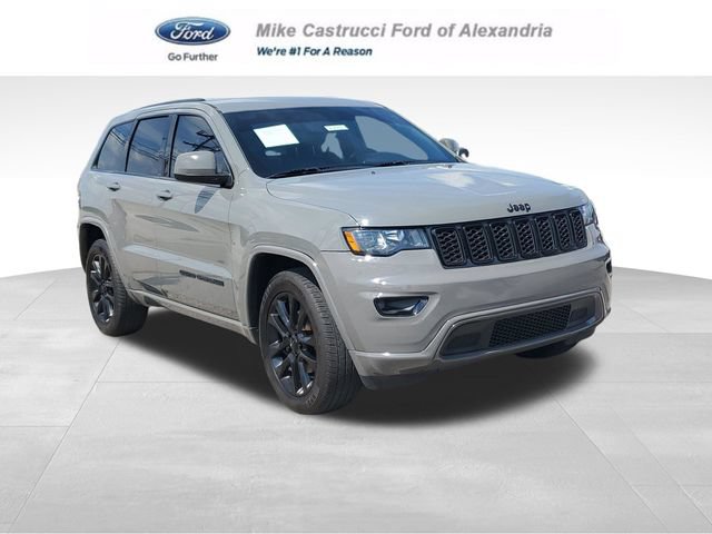 Used 2020 Jeep Grand Cherokee Altitude RWD image 1