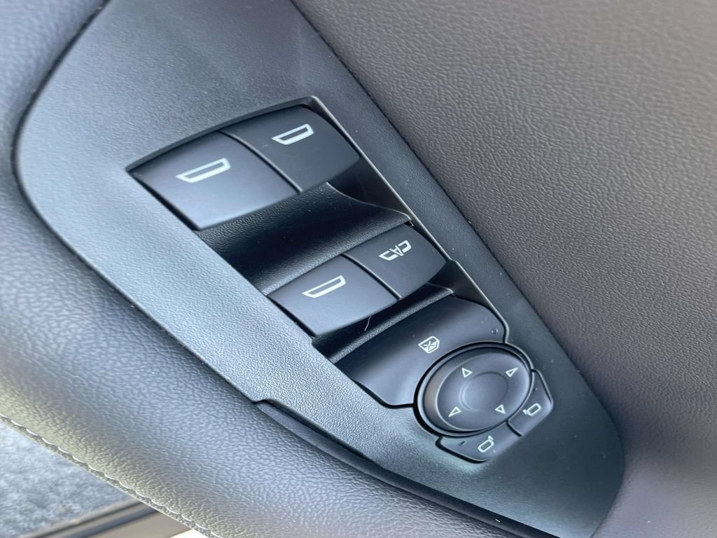 Used 2022 Chevrolet Blazer LT FWD image 16