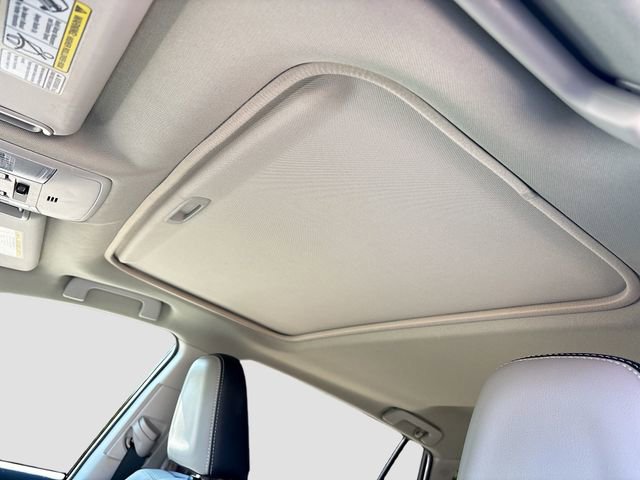 Used 2017 Toyota RAV4 Limited image 26