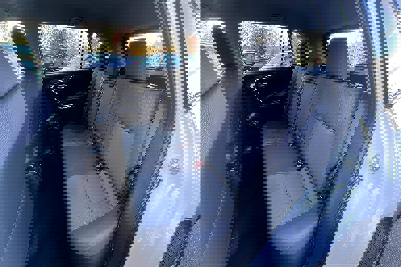 Used 2025 Toyota RAV4 XLE image 24