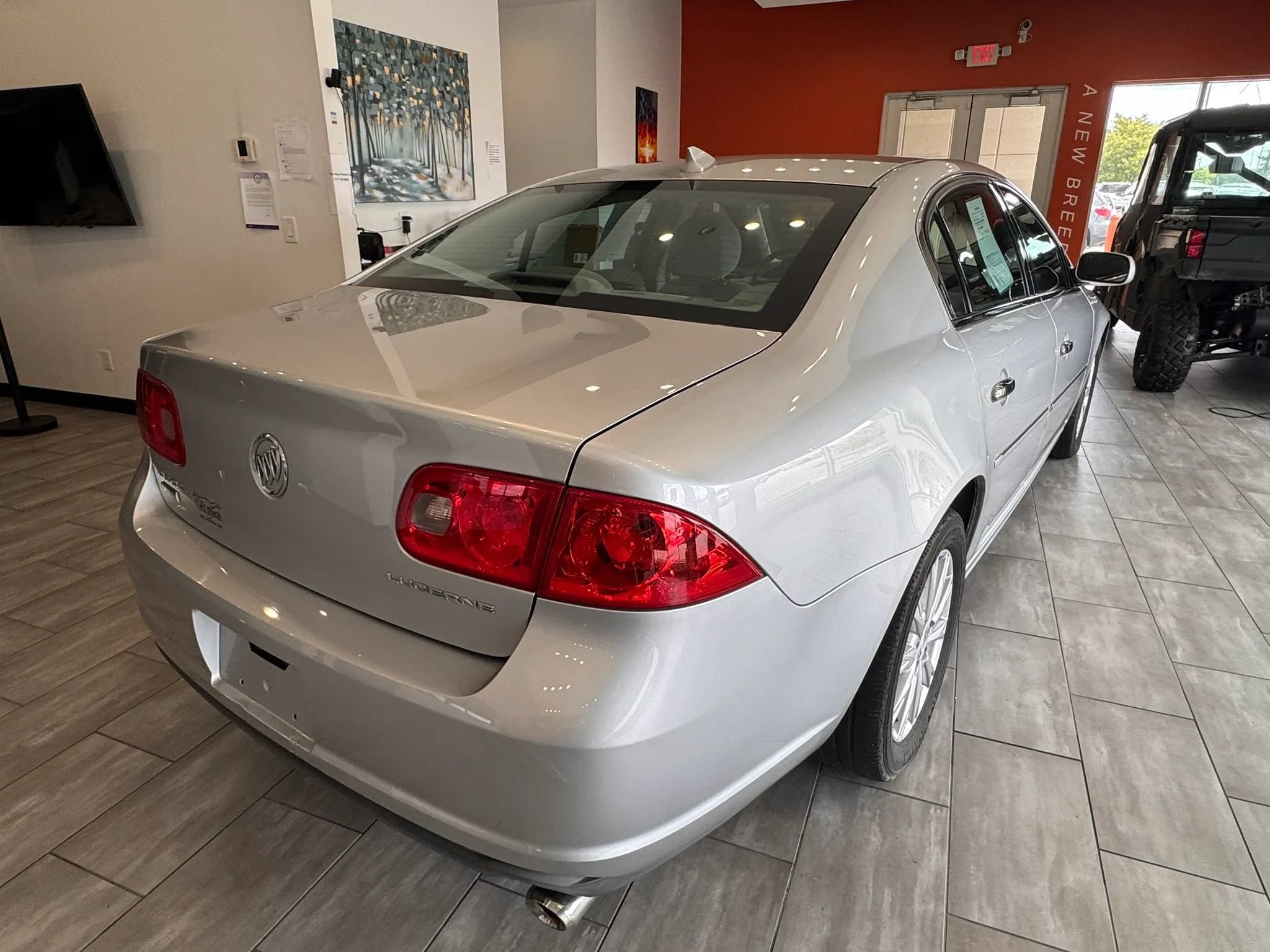 Used 2010 Buick Lucerne CX FWD image 14