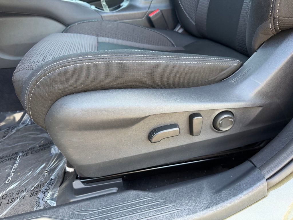 Used 2024 Subaru Outback Premium AWD/4WD image 13
