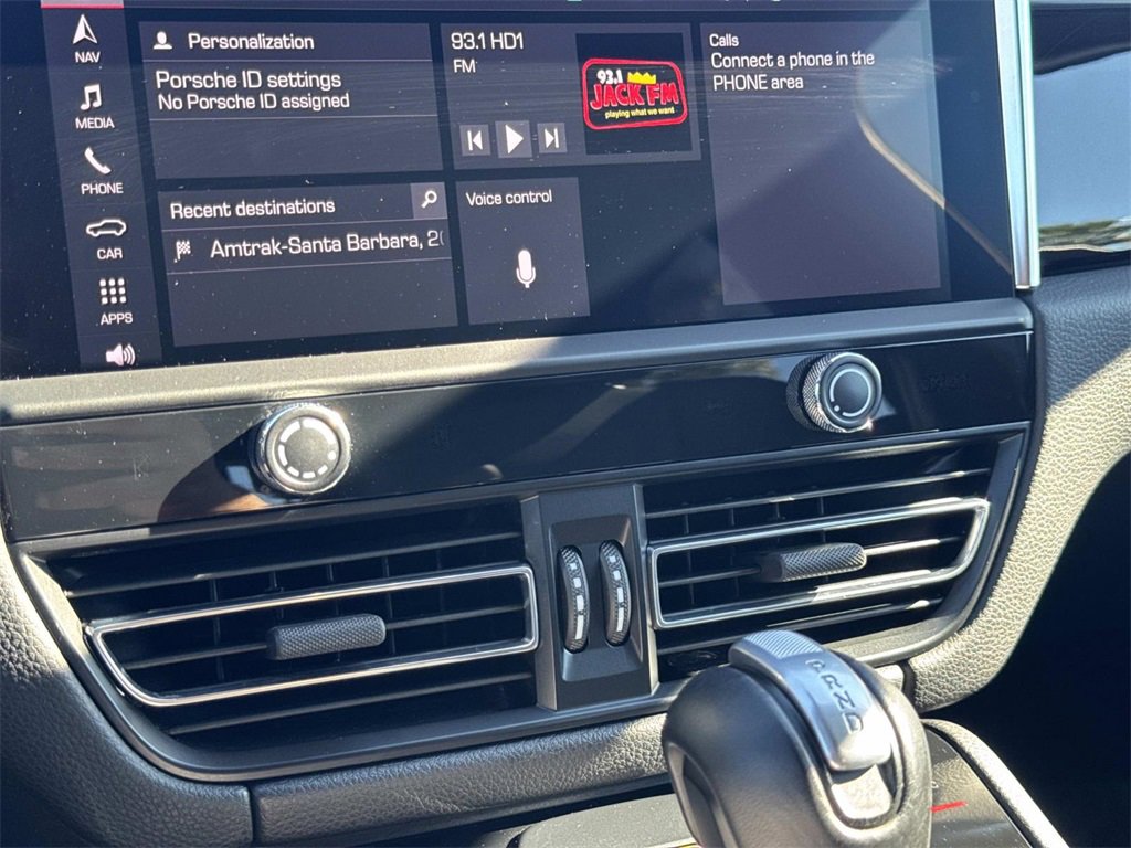 Used 2024 Porsche Macan S image 25