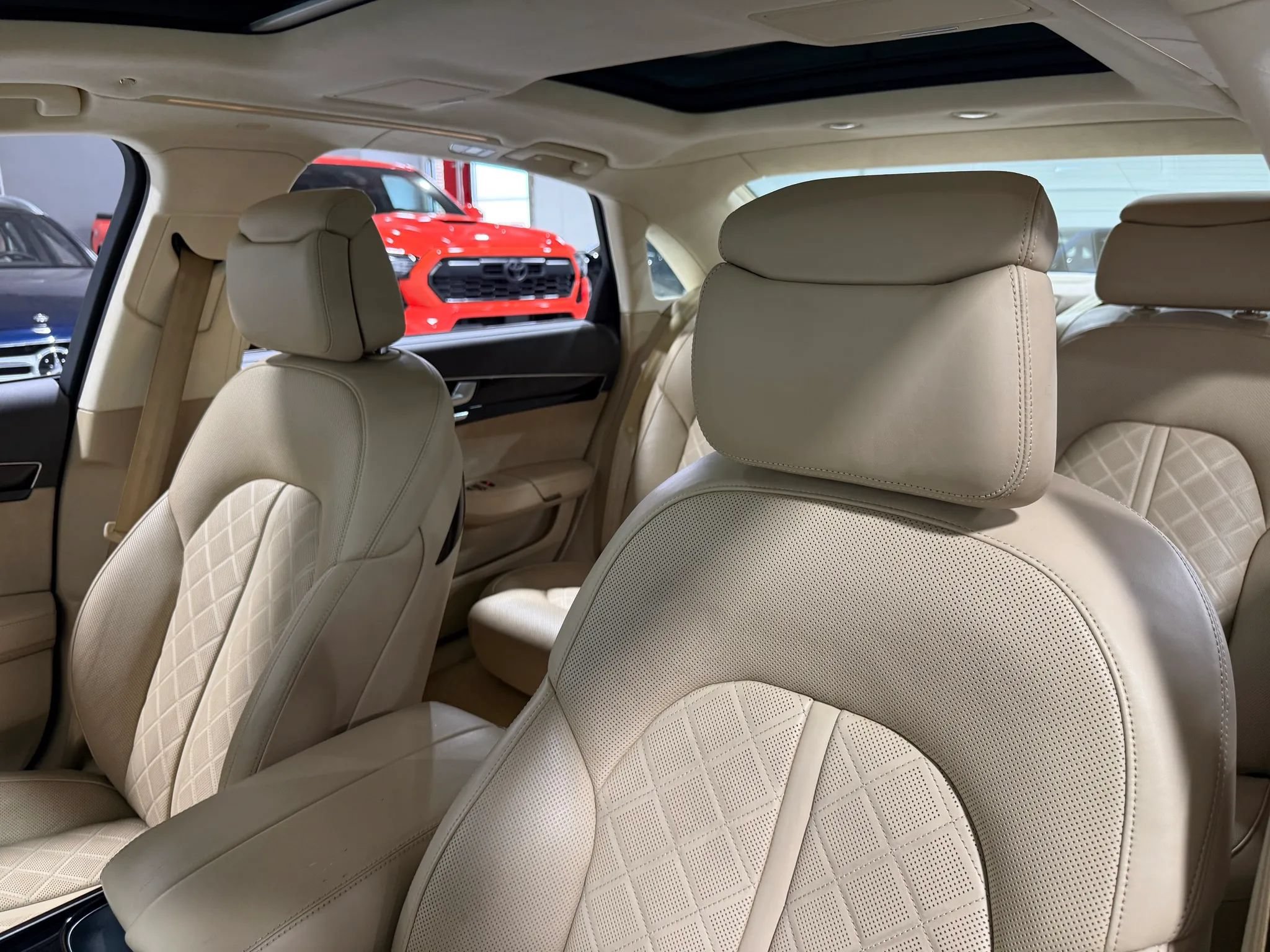 Used 2018 Audi A8 L 4.0T w/ Executive Package AWD/4WD image 18