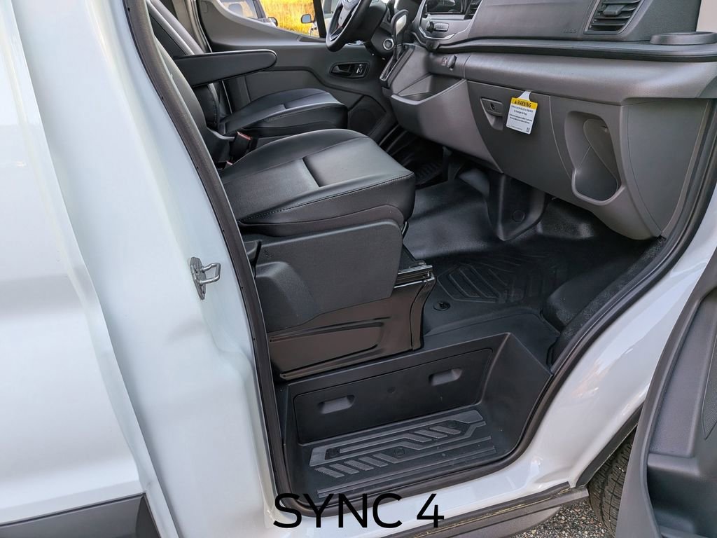 New 2026 Ford Transit 250 148 Medium Roof w/ Load Area Protection Package RWD image 19