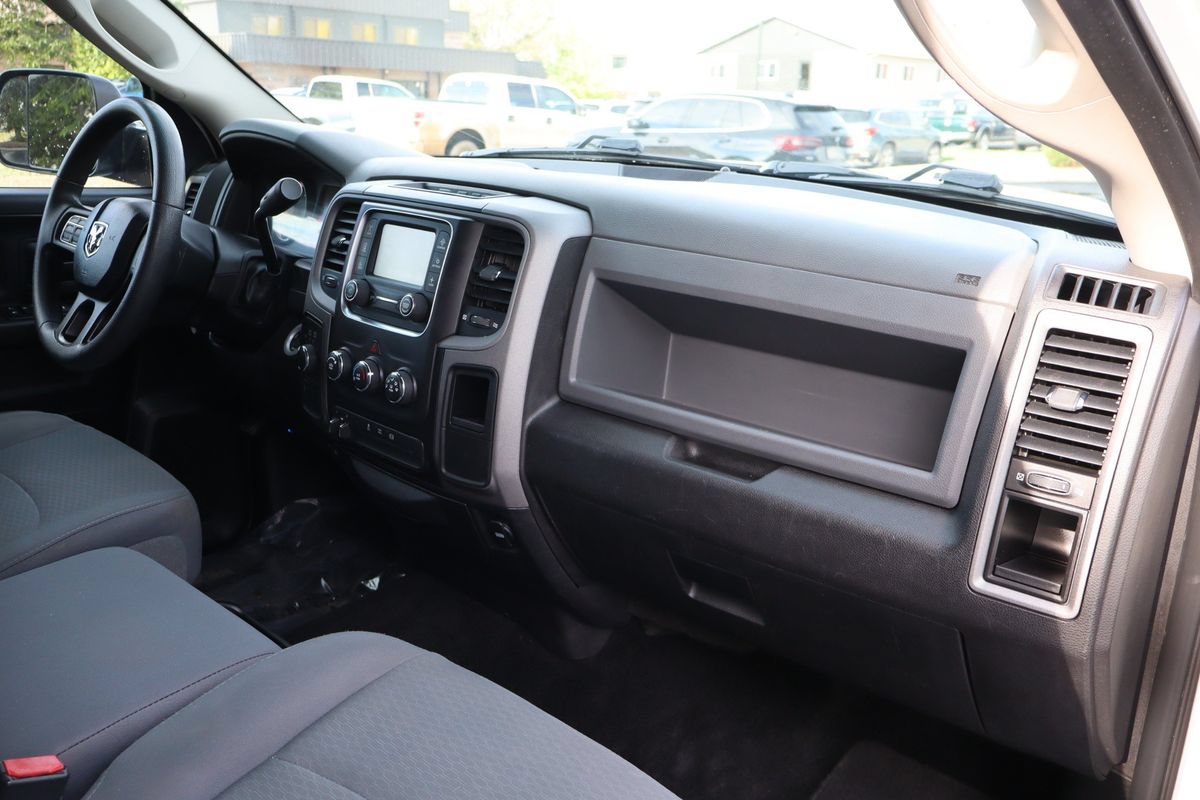 Used 2016 RAM 2500 Tradesman w/ Chrome Appearance Group AWD/4WD image 17