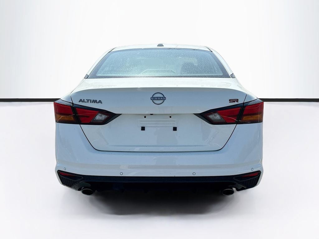 Used 2023 Nissan Altima 2.5 SR FWD image 9