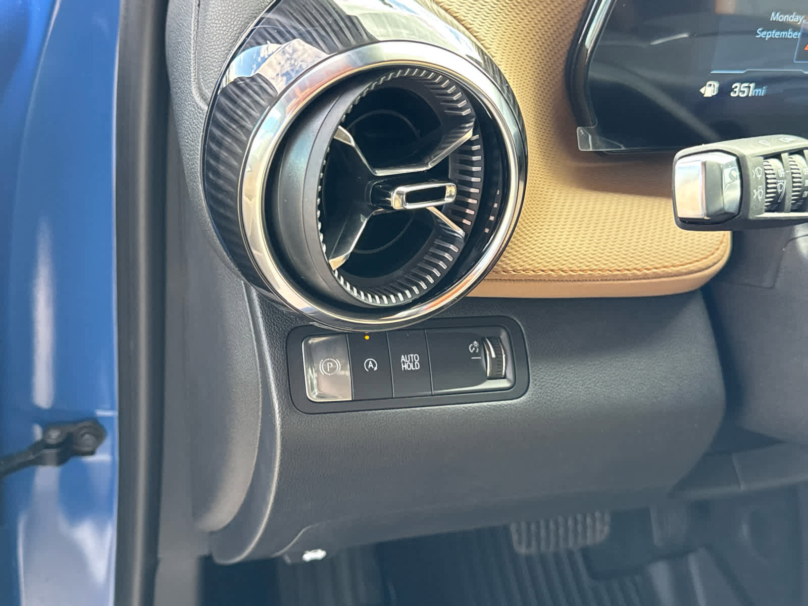 New 2026 Chevrolet Equinox ACTIV w/ Convenience Package III image 15