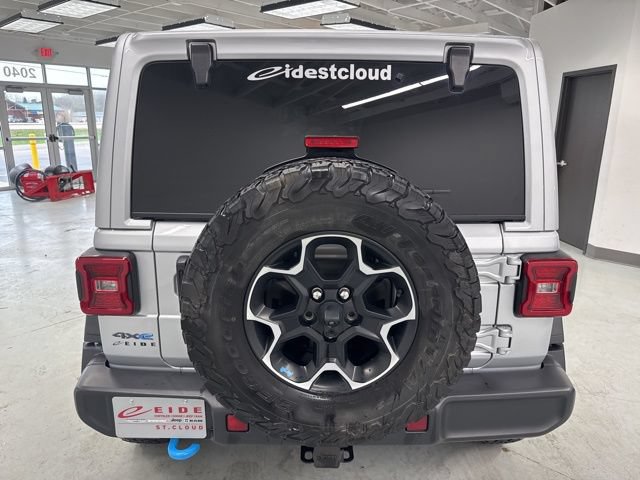 Used 2023 Jeep Wrangler Unlimited Rubicon 4xe w/ Cold Weather Group AWD/4WD image 13