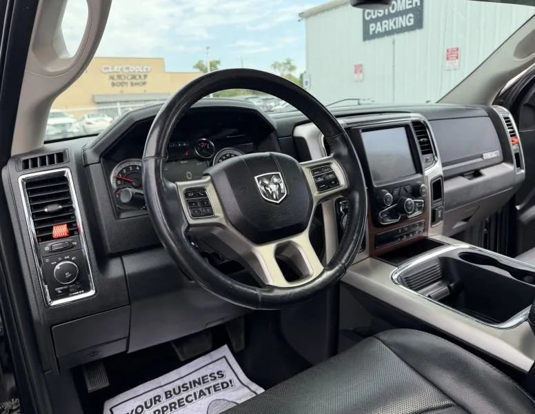 Used 2017 RAM 1500 Laramie w/ Convenience Group AWD/4WD image 26