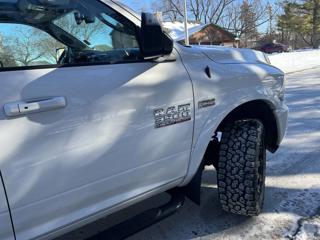 Used 2018 RAM 3500 Laramie w/ Sport Appearance Group image 9