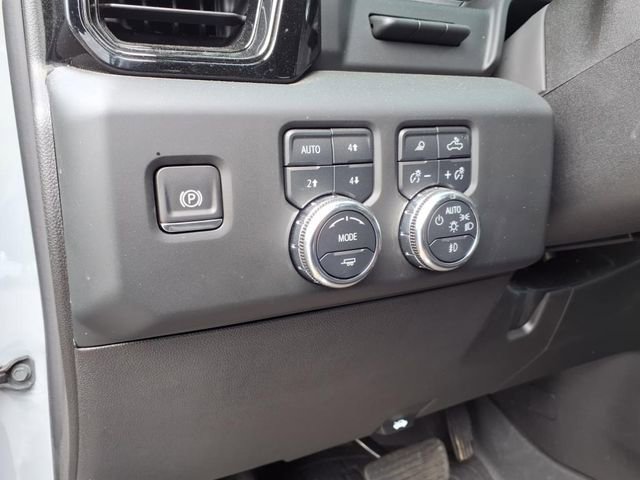 Used 2024 GMC Sierra 2500 AT4X image 22