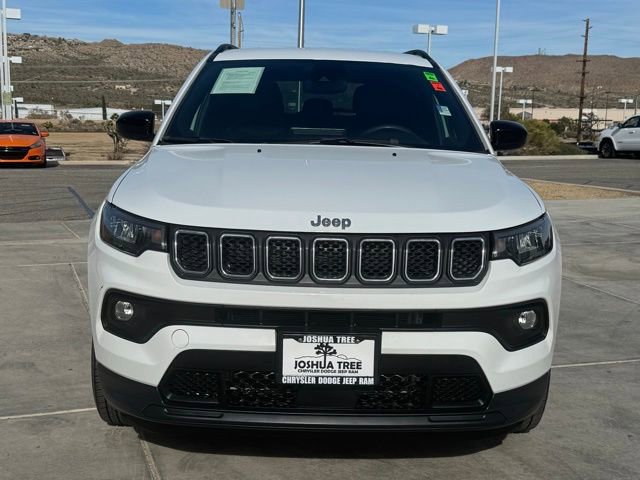 Used 2023 Jeep Compass Latitude image 10