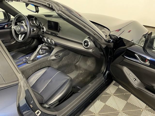 Used 2022 MAZDA MX-5 Miata RF Grand Touring RWD image 23