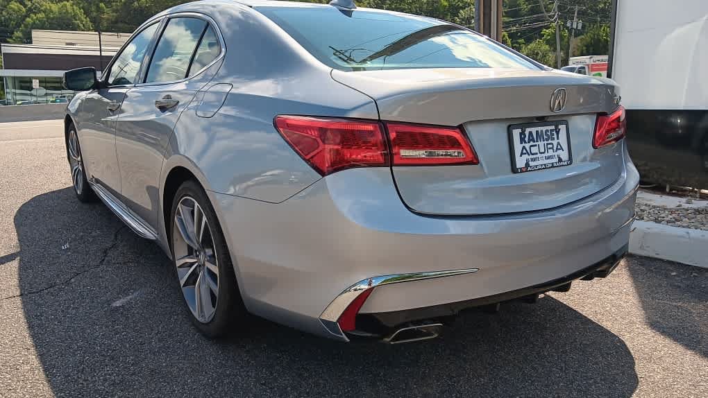 Used 2019 Acura TLX w/ Technology Package FWD image 3