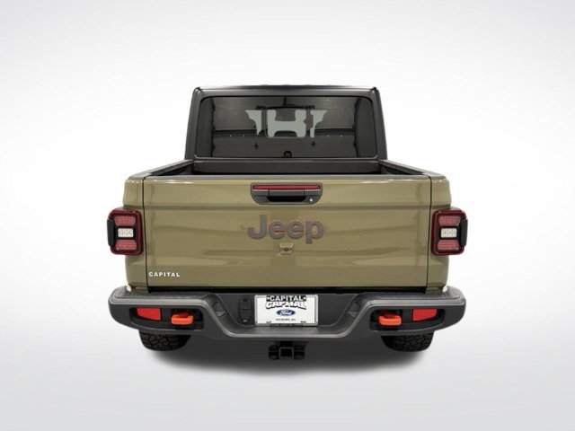 Used 2025 Jeep Gladiator Mojave w/ Convenience Group AWD/4WD image 7